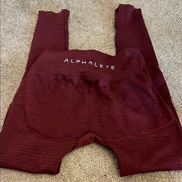 Alphabets Women’s Maroon Leggings size M - Picture 3 of 6